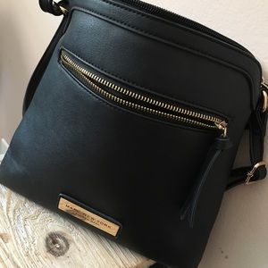Marc New York purse all leather